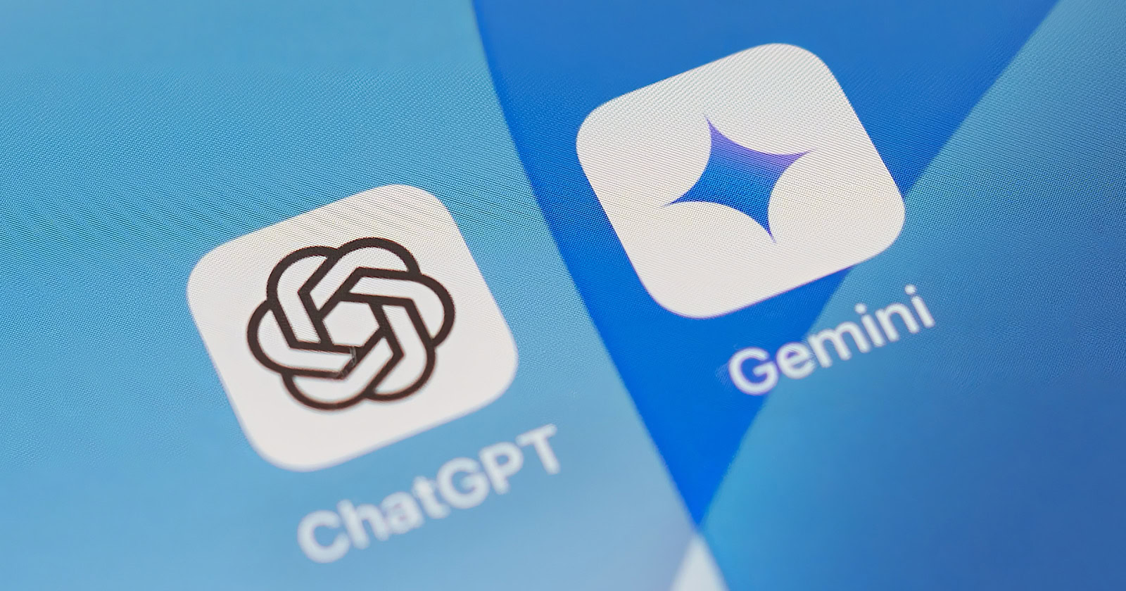 Google Gemini Gains Share As ChatGPT Declines In Similarweb Data via @sejournal, @MattGSouthern